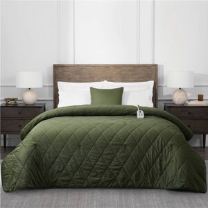 BROOKSTONE NWT Heated Diamond Stitch
Quilt Blanket -Olive Green -twin